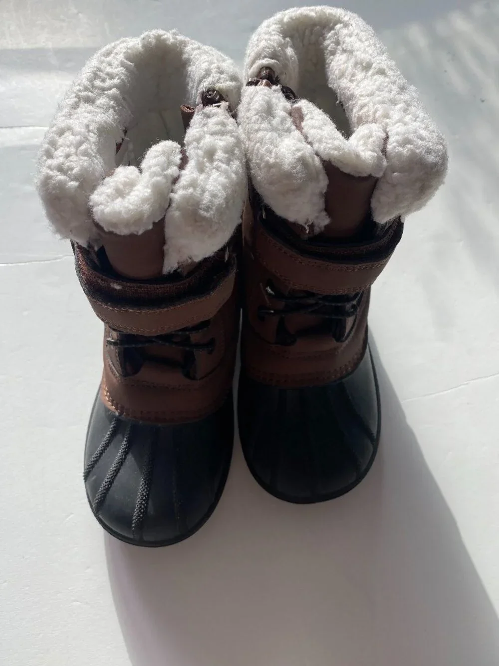 Cat & Jack kids size 12 snow boots, like new, brown and black.